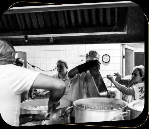 Voluntários do Movimento Social Mandic