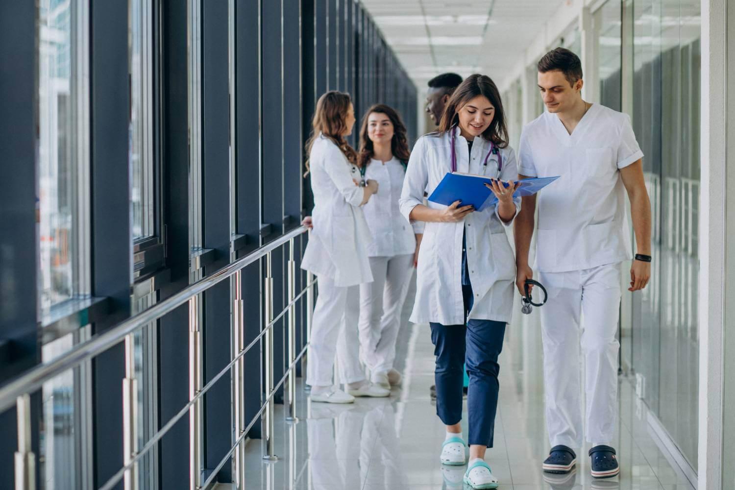 Residência médica no Brasil: vagas, concorrência e alternativas