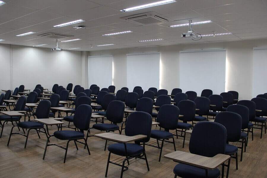Salas de aula e infraestrutura do curso de Medicina na Faculdade São Leopoldo Mandic.