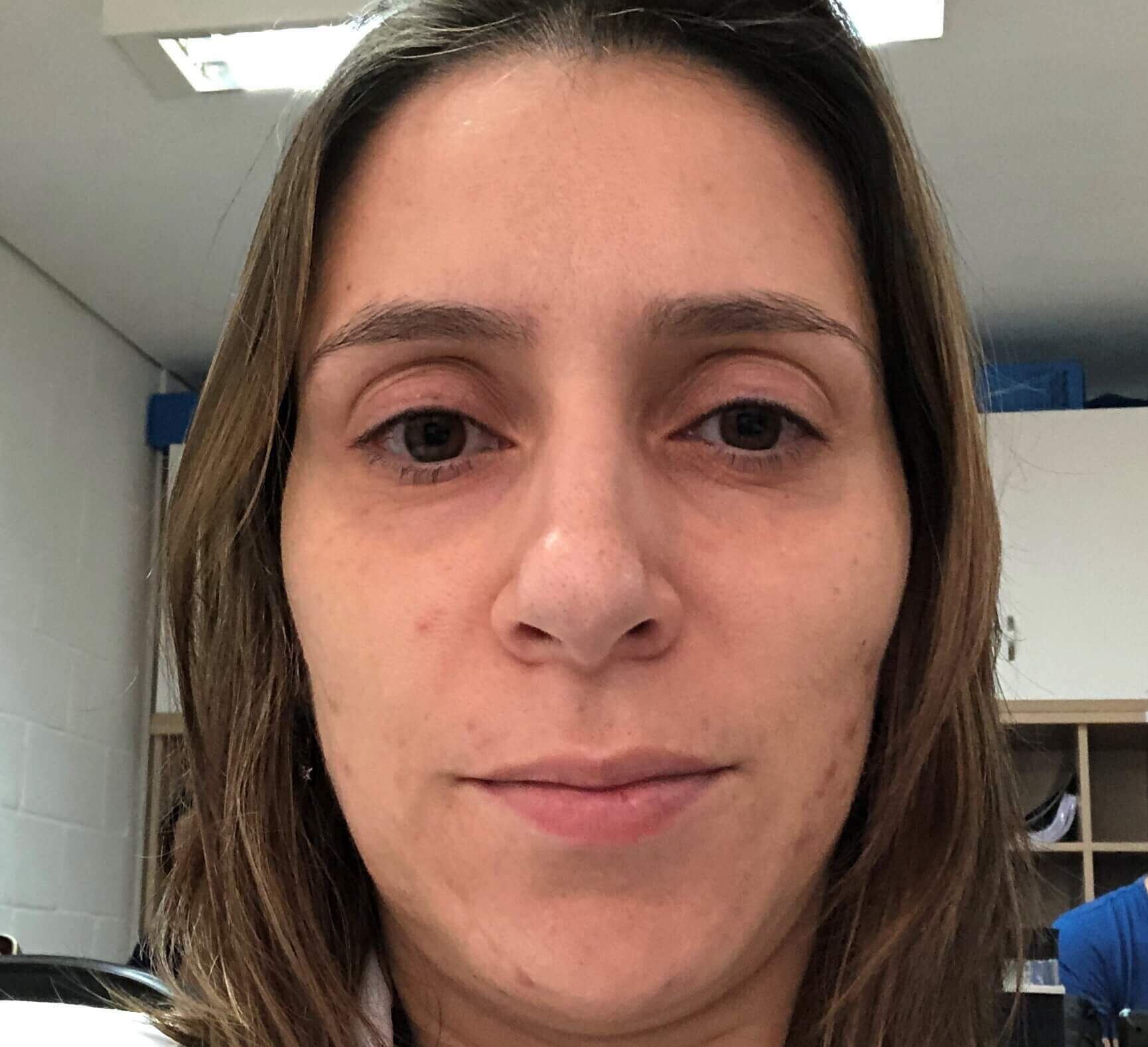 Mestra Ana Elisa Amaro Rodrigues é uma profissional com mestrado em Periodontia e desempenha a função de docente na Faculdade São Leopoldo Mandic