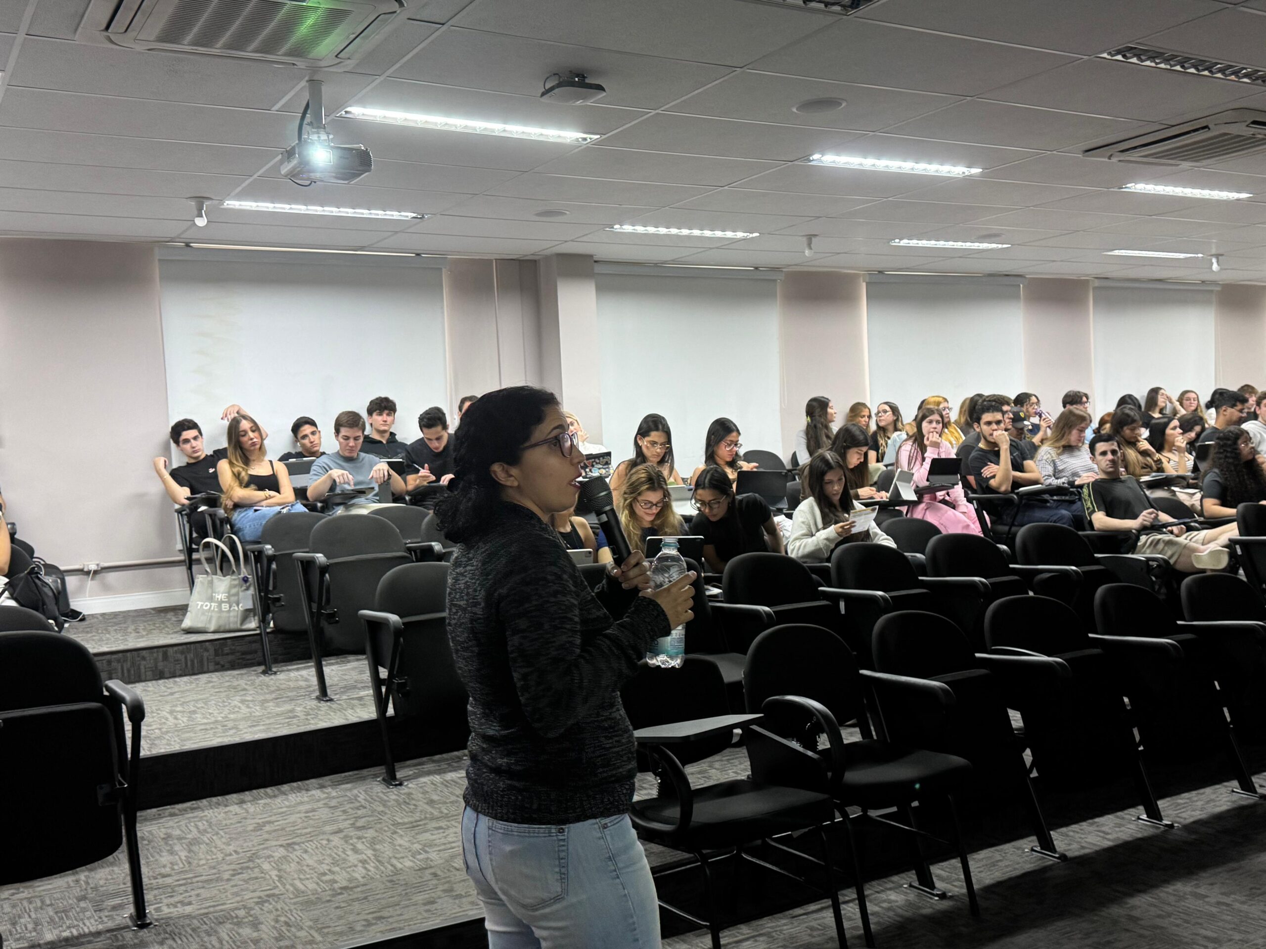 sao-leopoldo-mandic-faculdade-de-medicina-atividade-de-extensao-dengue
