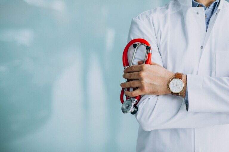 sao-leopoldo-mandic-fculdade-de-medicina-pos-graduacao-medica-como-comecar-a-carreira-medica-como-sendo-recem-formado