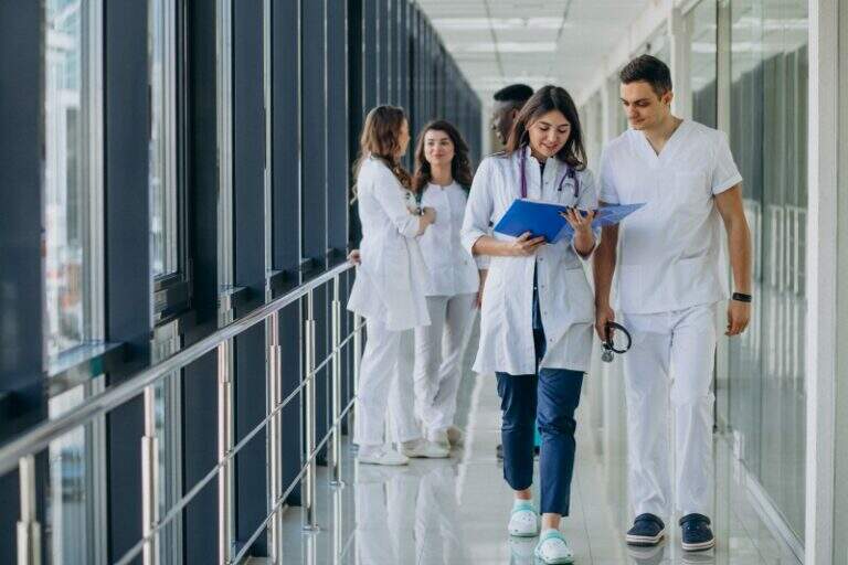 sao-leopoldo-mandic-faculdade-de-medicina-pos-graduacao-medica-residencia-medica-no-brasil-vagas–concorrencia-e-alternativas