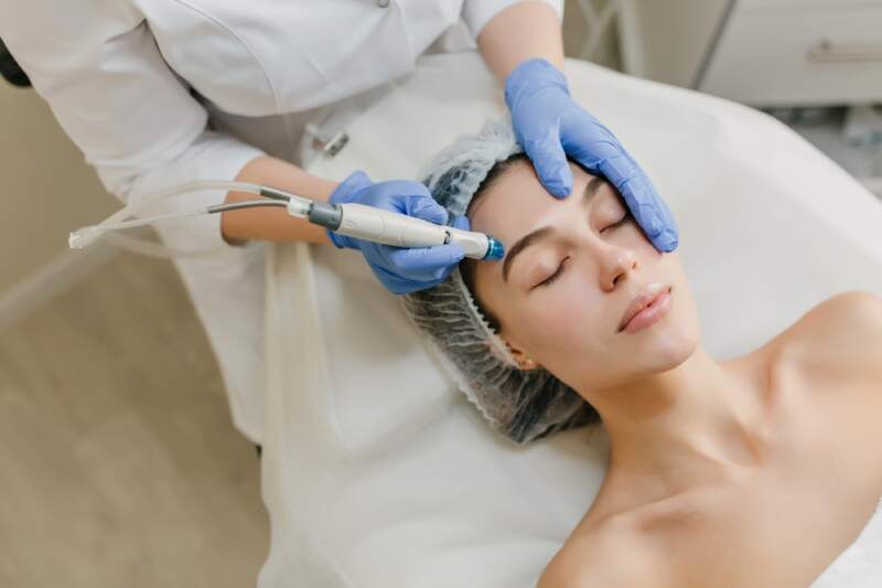 sao-leopoldo-mandic-faculdade-de-medicina-pos-graduaçao-medica-dermatologia-estetica-e-dermatologia-clinica-especialidades-e-carreira-medica